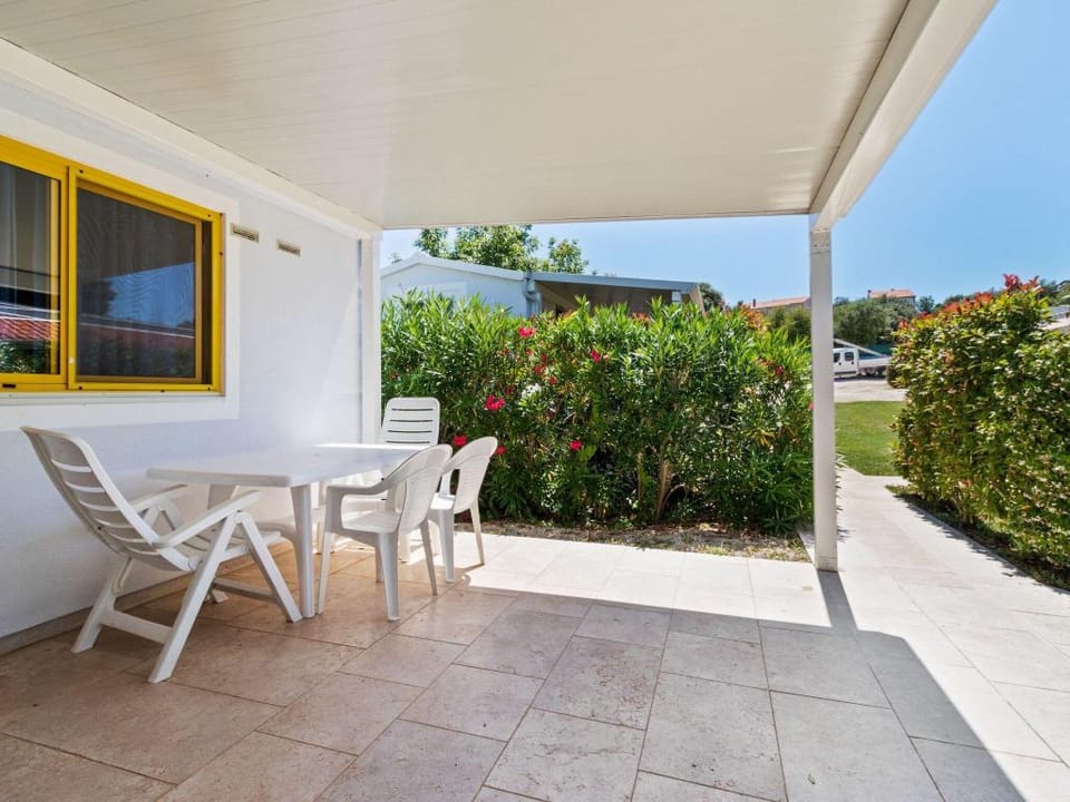 Mobile Home in Banjole near Beach Centinera Campground/ 
RV Resort in Banjole