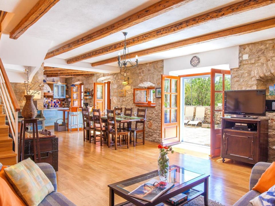 Heritage Villa Near Milna with Private Swimming Pool Villa in Split-Dalmatia County