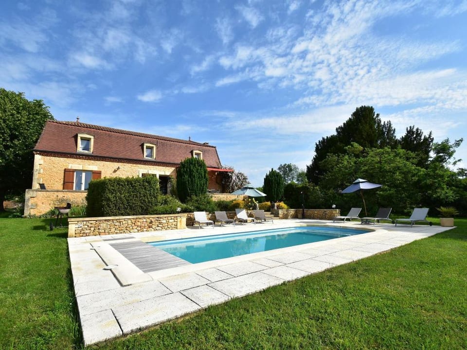 Cosy holiday home with swimming pool Vacation rental in Occitanie
