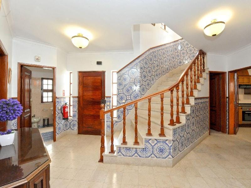 Villa in Vilamoura with Pool near Golf Courses Villa in Quarteira