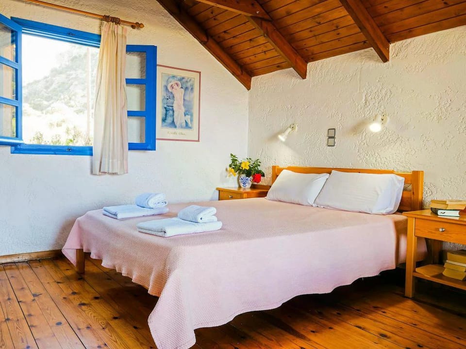 Holiday Home in Palaiochora by the Beach Vacation rental in Crete