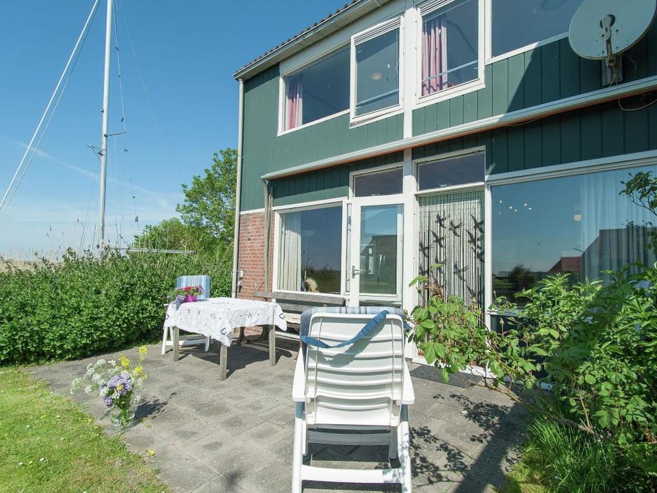 Holiday Home in Warns with Private Jetty Vacation rental in Friesland, Netherlands