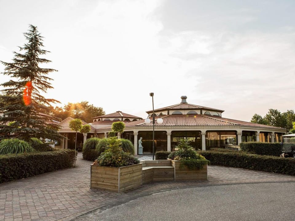 Group Getaway in Arcen Villa in Arcen