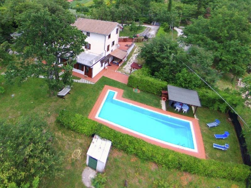 Mansion in San Valentino with Pool Vacation rental in Abruzzo
