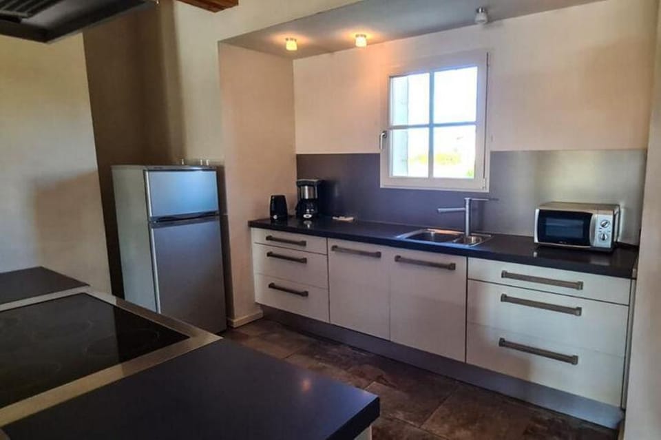 Bungalow in Lanzac with Panoramic Views Vacation rental in Occitanie
