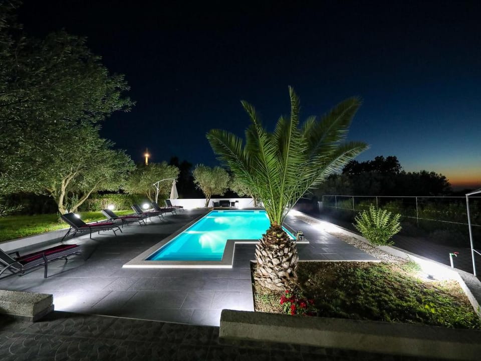 Holiday Home in Policnik with Private Pool Vacation rental in Šibenik-Knin County, Croatia