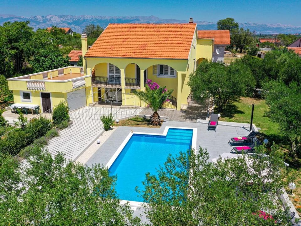 Holiday Home in Policnik with Private Pool Vacation rental in Šibenik-Knin County, Croatia