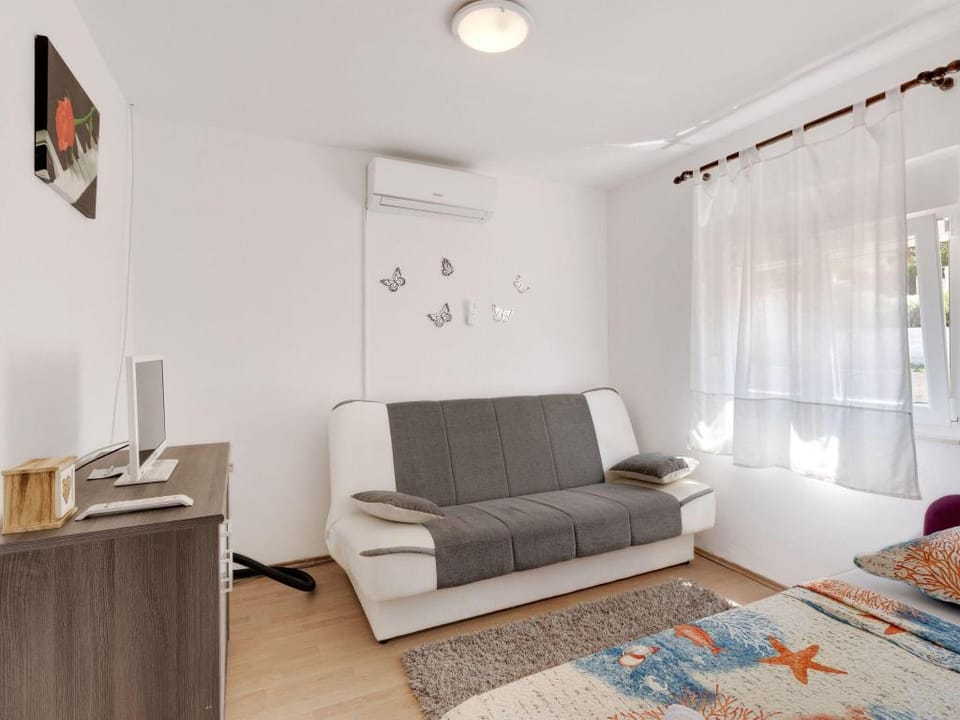 Holiday Home in Jasenice near Modric Cave Vacation rental in Zadar County