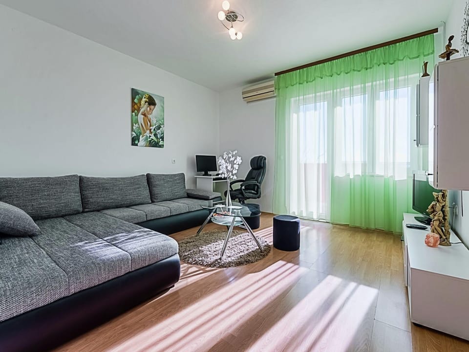 Apartment in Kastel Sucurac with Sea View Apartment in Šibenik-Knin County, Croatia