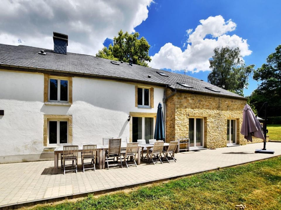 Fine group house with sauna garden Vacation rental in Wallonia, Belgium