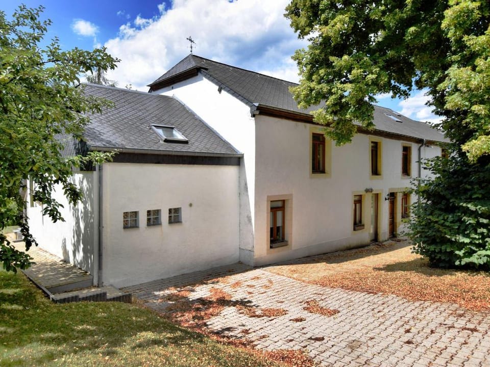 Fine group house with sauna garden Vacation rental in Wallonia, Belgium