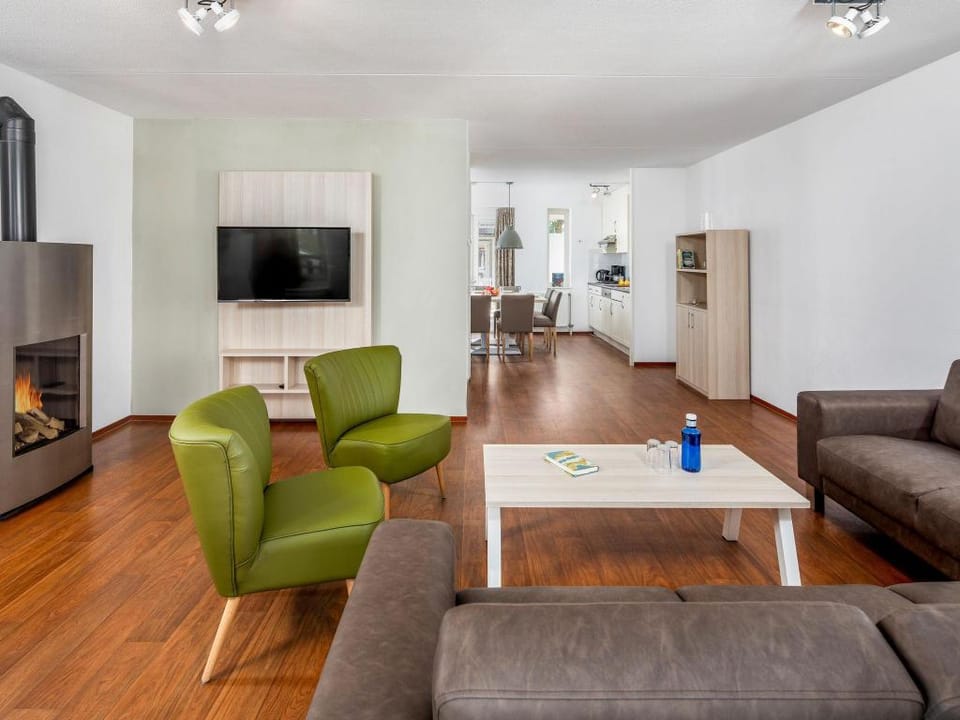 Villa in Aquadelta with Sauna  Jacuzzi Villa in Bruinisse