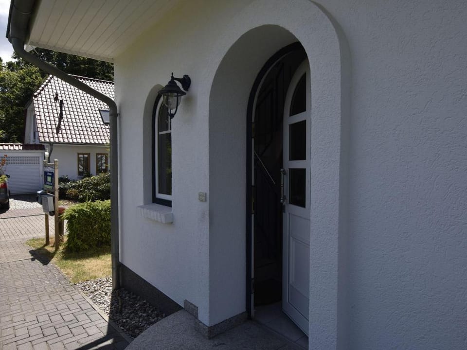 Graal-Muritz Garden Balcony Stay Apartment in Müritz