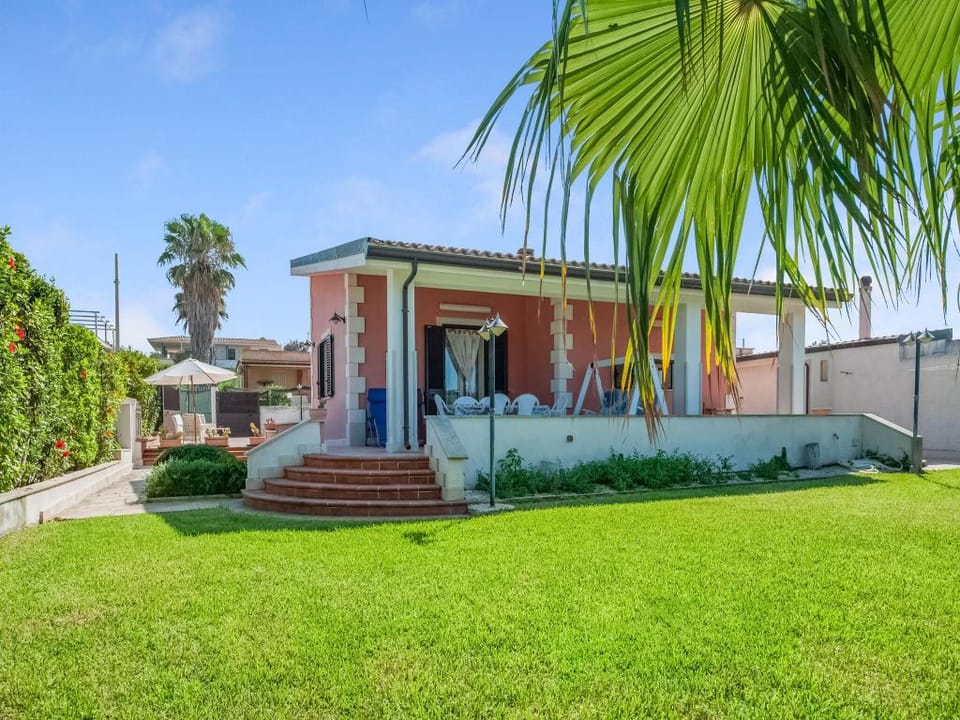 Belvilla by OYO Villa Amos Vacation rental in Sicily