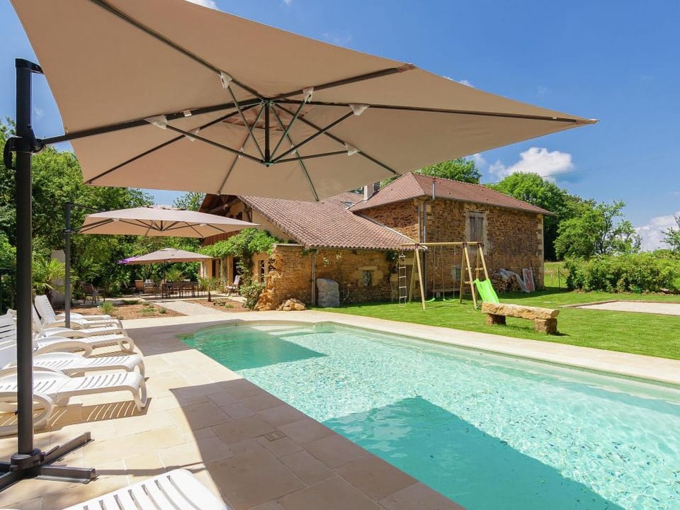 Large farmhouse with private garden Vacation rental in Nouvelle-Aquitaine