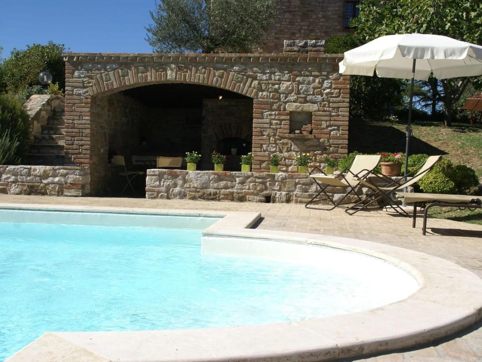 Villa in Umbertide with Pool and Garden Villa in Umbria