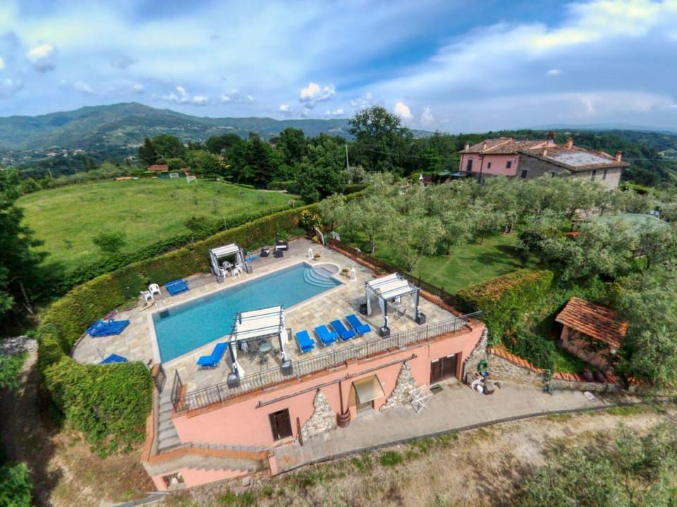 Belvilla by OYO Le Balze Vacation rental in Tuscany