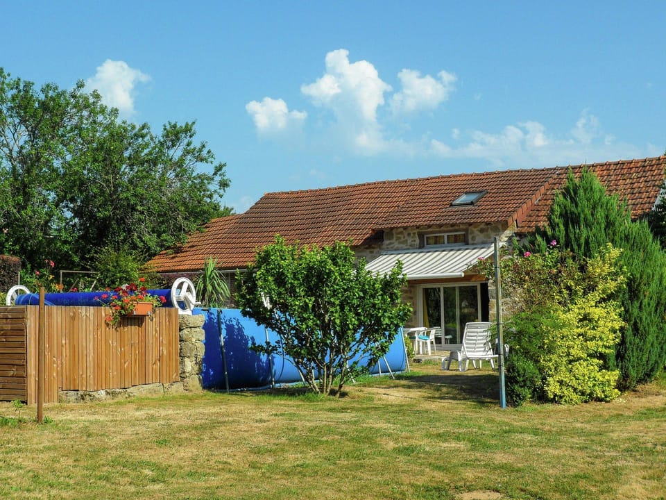 Cosy holiday home in Marsac with pool Vacation rental in Nouvelle-Aquitaine