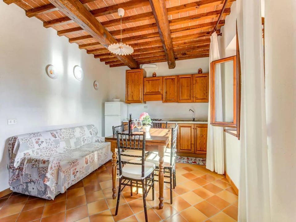 Sun-kissed Apartment with Garden Vacation rental in Tuscany