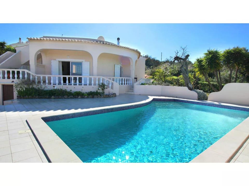 Villa in Lagos with Private Pool Villa in Lagos