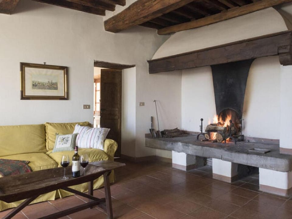 Apartment in Pergine Valdarno with Pool Vacation rental in Tuscany