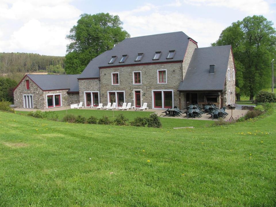 Holiday Home in Tenneville with Private Sauna Vacation rental in Wallonia, Belgium