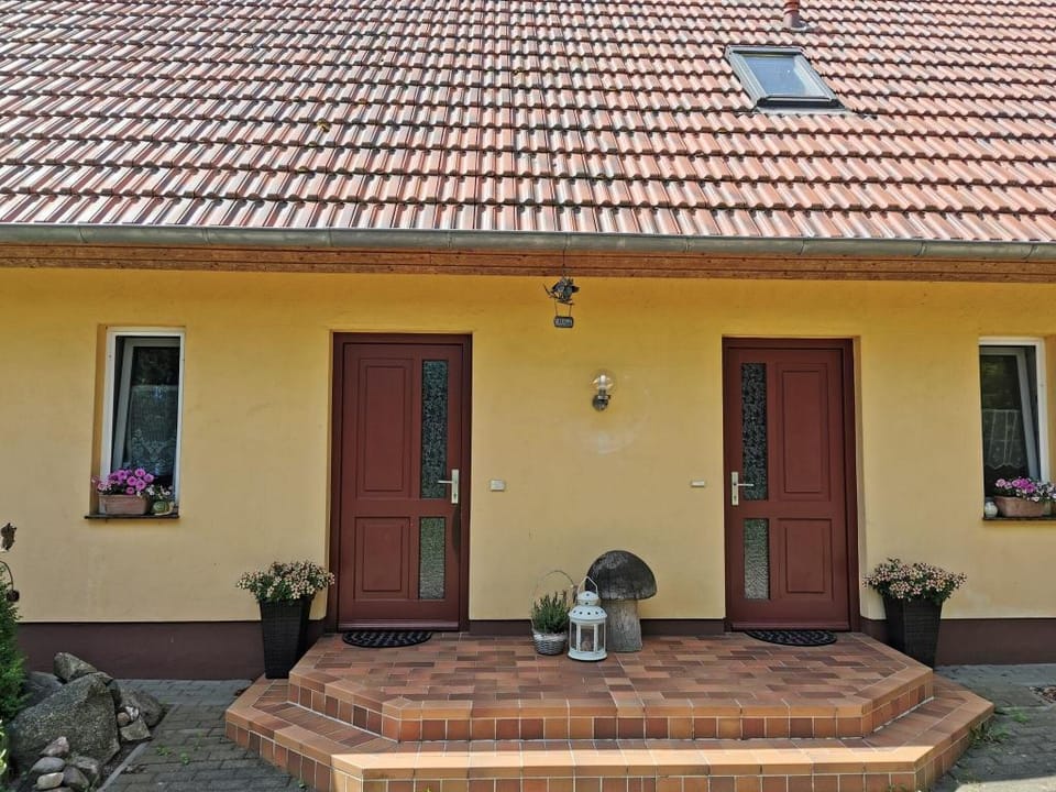 Waterfront Bliss for 2 Guests Apartment in Mecklenburg-Vorpommern, Germany