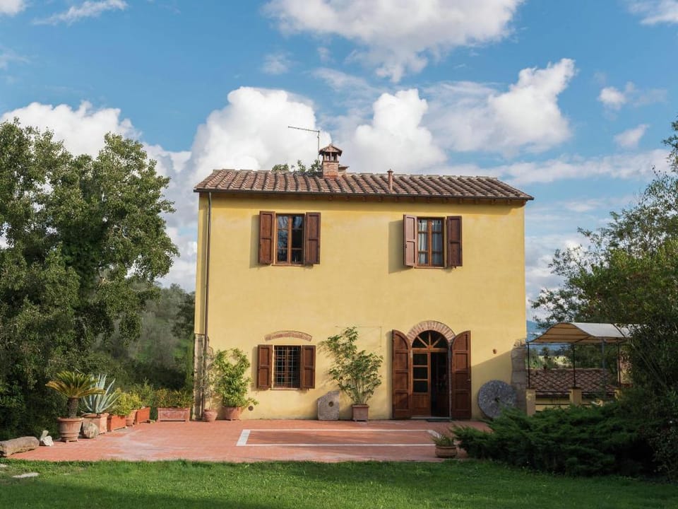 Escape in Rosignano Hills Vacation rental in Tuscany