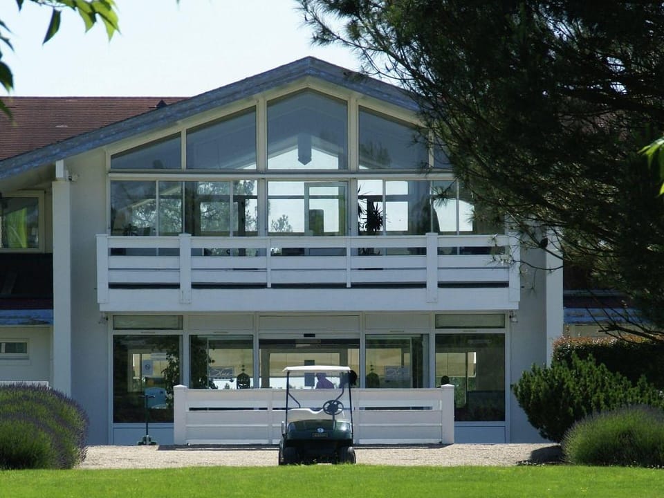 Awesome apartment in Gujan Mestras w/  Apartment in Gujan-Mestras