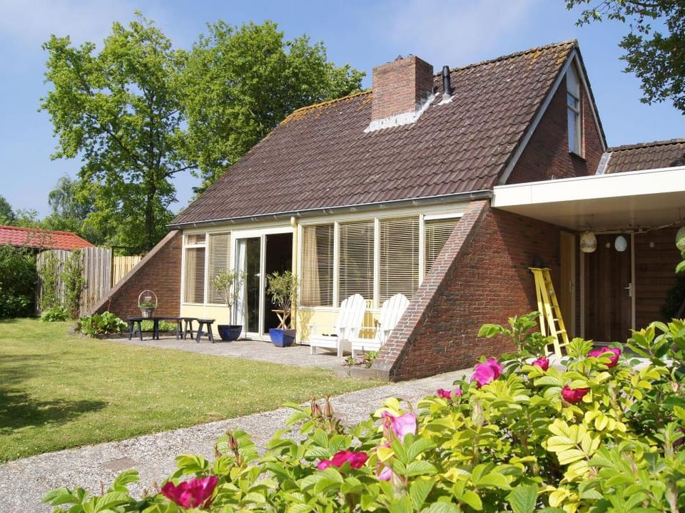 Cosy holiday home in Lauwersoog Vacation rental in Friesland, Netherlands