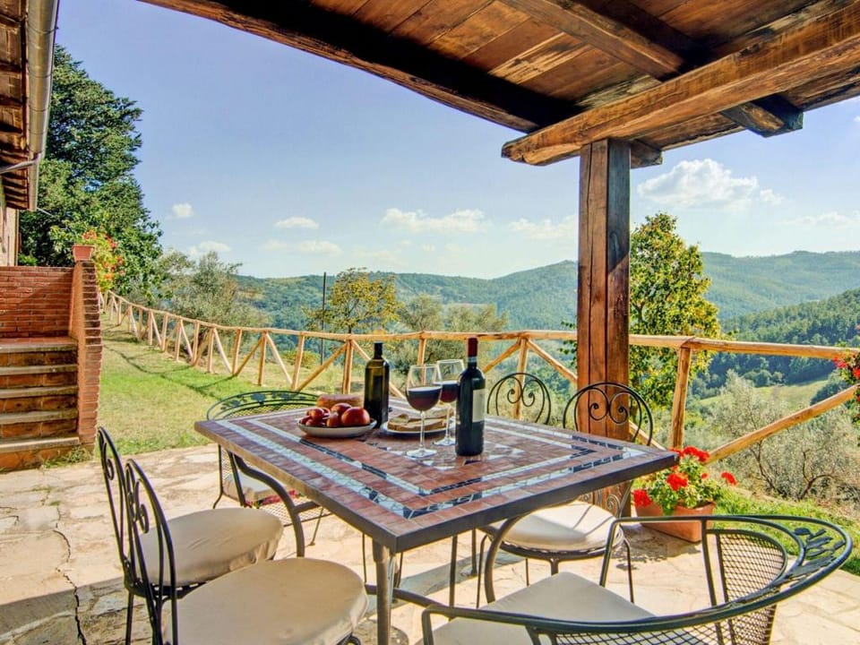 Rustic Serenity Farmhouse Vacation rental in Umbria