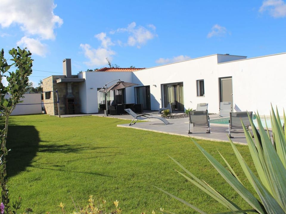 Villa in Portugal with Private Pool  Coast Villa in Portugal