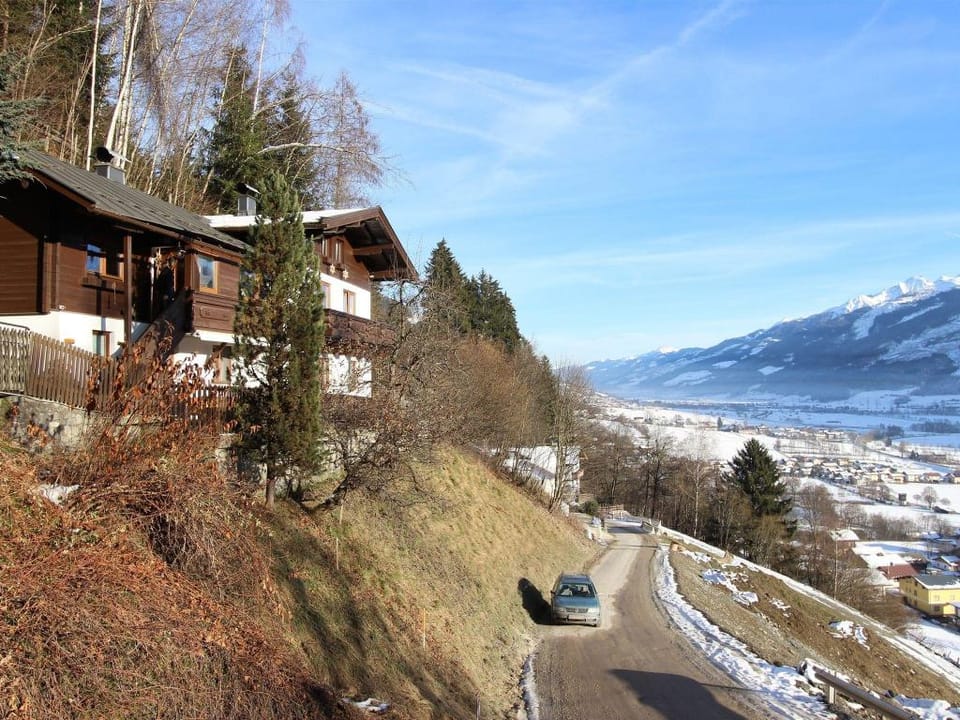 Apartment in Stuhlfelden near Ski Lift Apartment in Salzburgerland