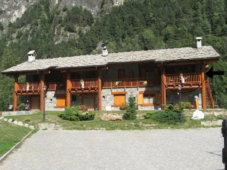 Apartment in Antey-Saint-Andre near Ski Area Apartment in Torgnon