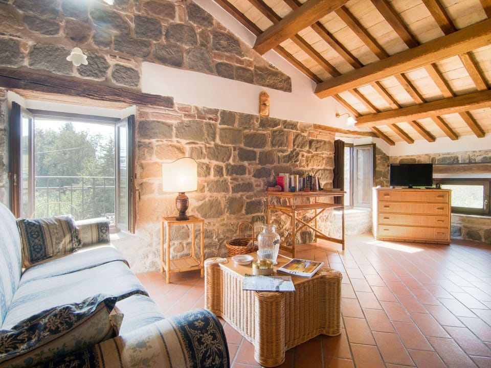 Large Group Retreat with Pool Vacation rental in Marche