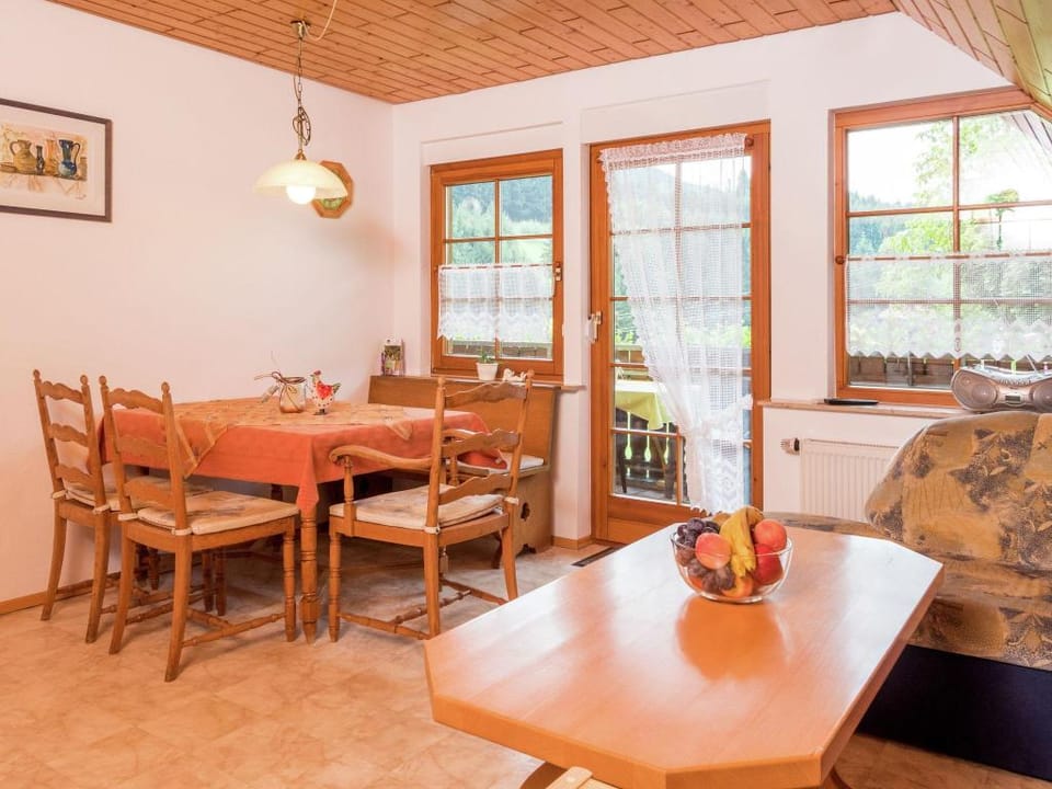 Schwarzwald-Ferienwohnung auf dem Bauernhof Vacation rental in Ortenau