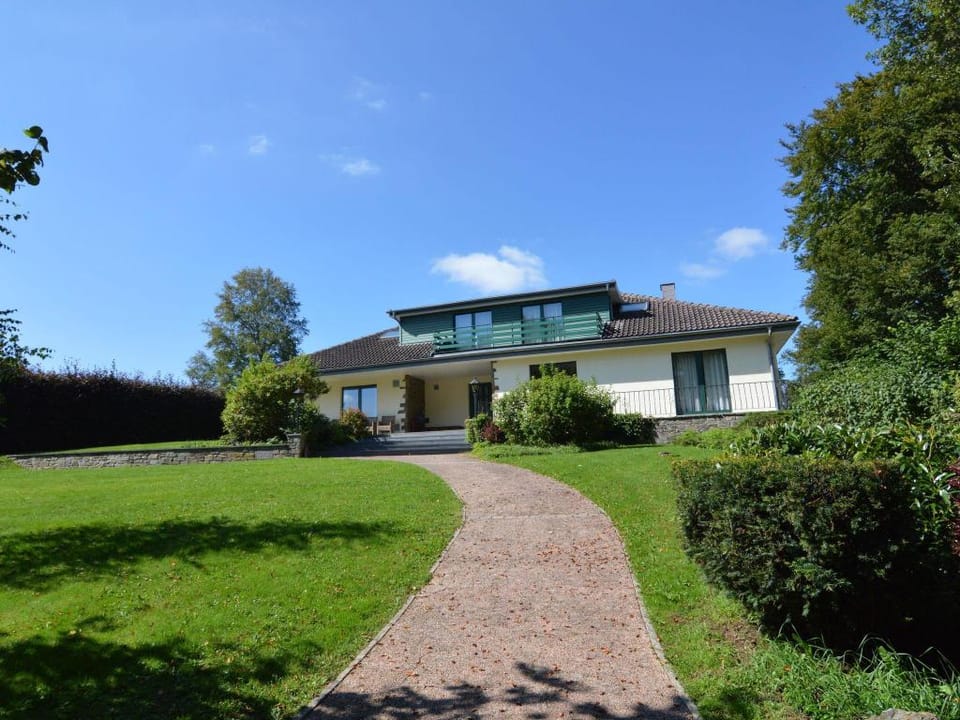 Scenic Villa near Lake View Villa in Wallonia, Belgium