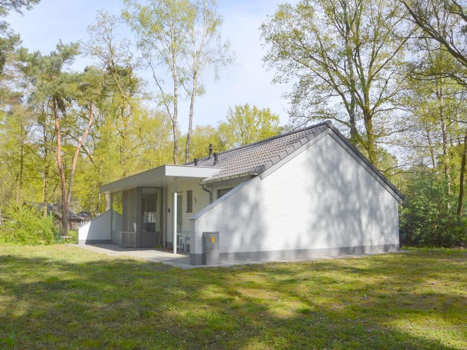 Holiday Home in Stramproy near Forest Vacation rental in Limburg (province)