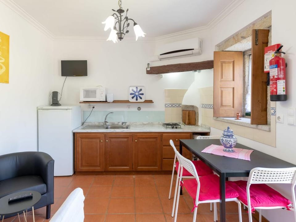 Santa Comba Garden Cottage Vacation rental in Viana do Castelo District, Portugal