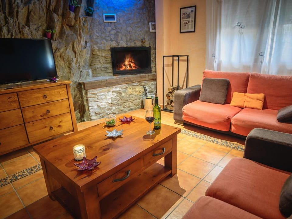 Riverside Rustic Retreat Apartment in Castile and León