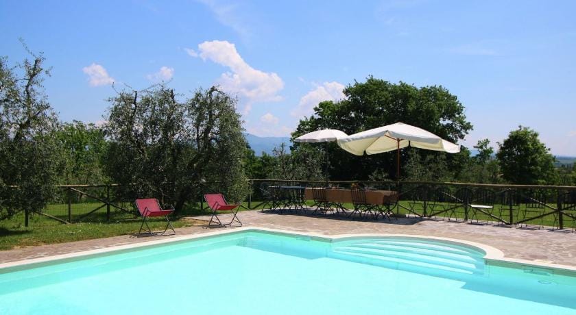 Villa with swimming pool in Marciano Villa in Tuscany