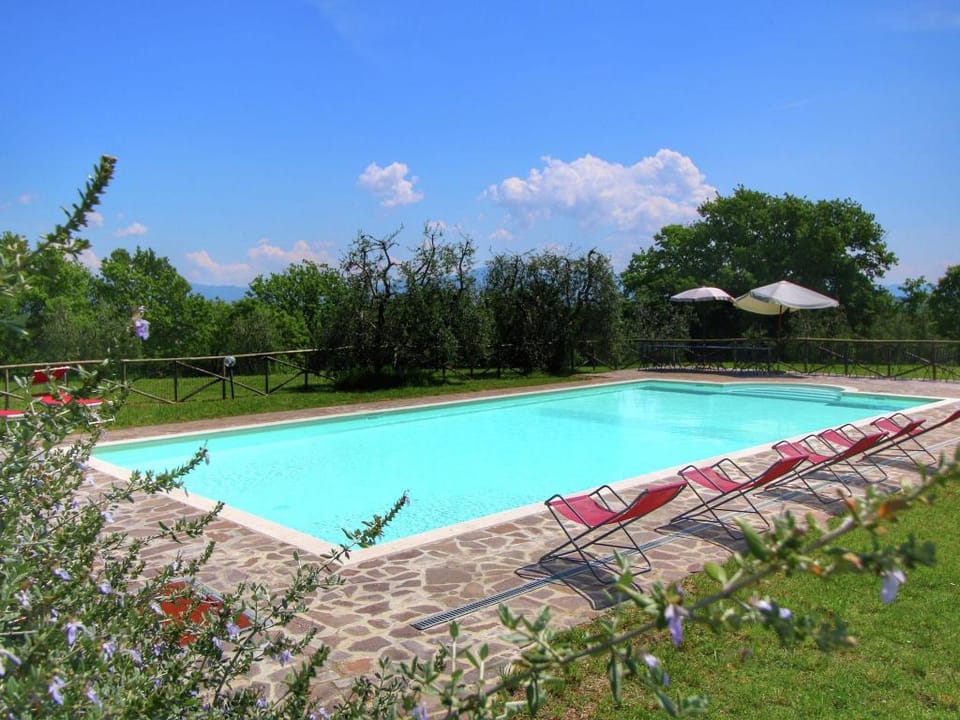 Villa with swimming pool in Marciano Villa in Tuscany