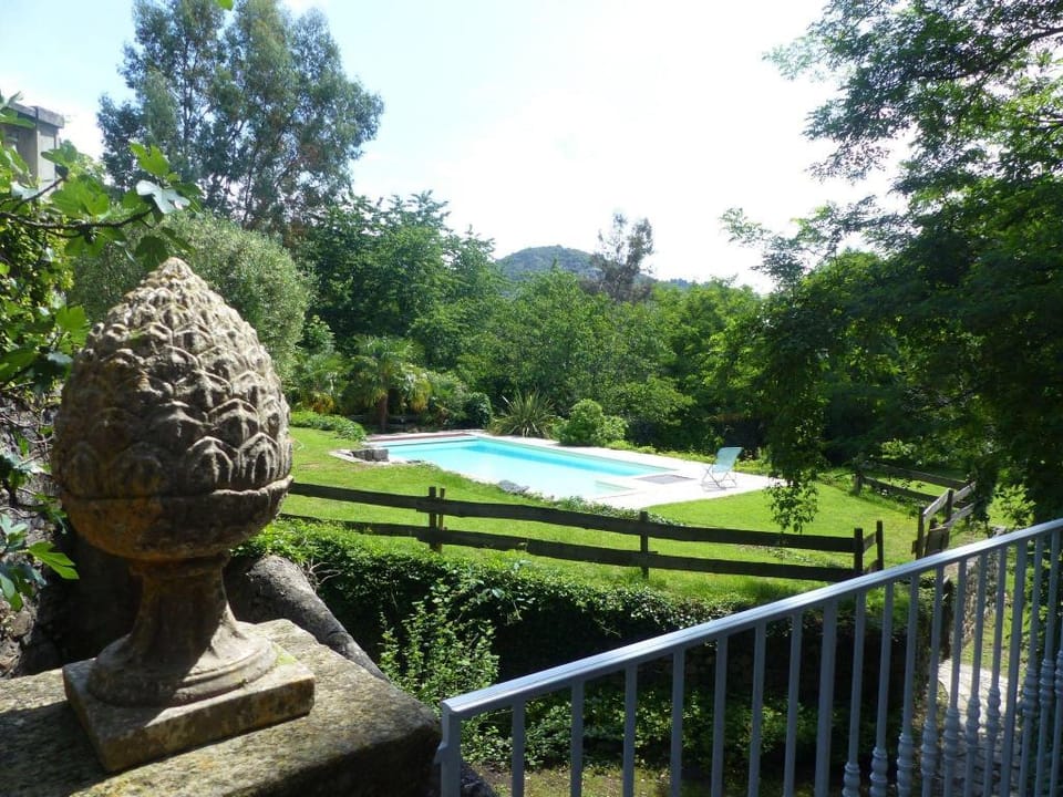 Holiday Home in Ardeche near Chateau Ventadour Vacation rental in Provence-Alpes-Côte d'Azur