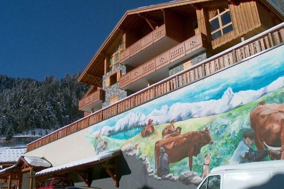 Apartment with balcony in Champagny-en-Vanoise Apartment in Champagny-en-Vanoise