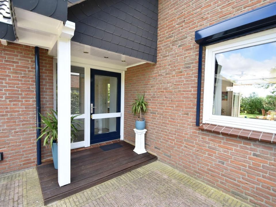 Villa in Bruinisse near Grevelingenmeer Vacation rental in Bruinisse