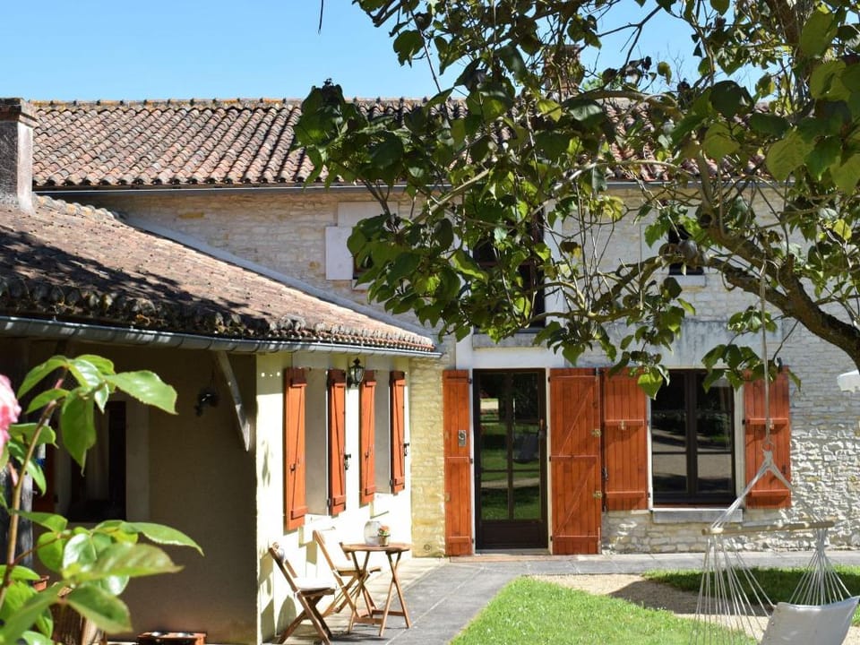 Holiday Home in Saint-Jean near Loire Castles Vacation rental in Pays de la Loire