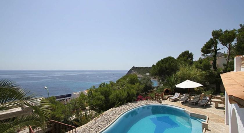 Villa in Mallorca near Stunning Beaches Hotel in Llevant