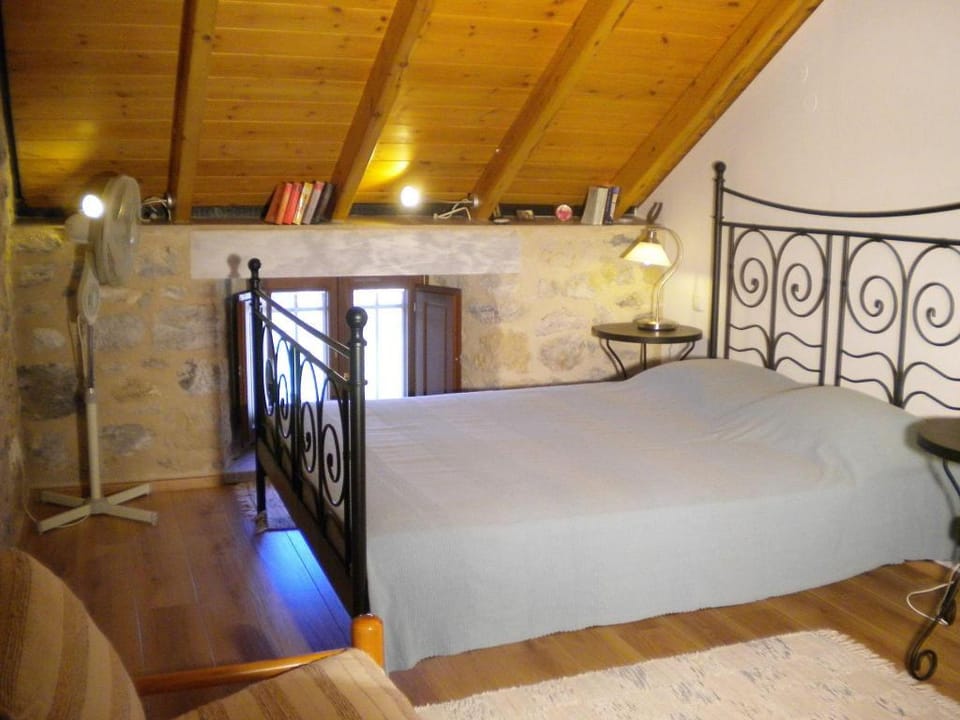 Chalet in Leonidio near Mount Parnon Vacation rental in Arcadia, Greece