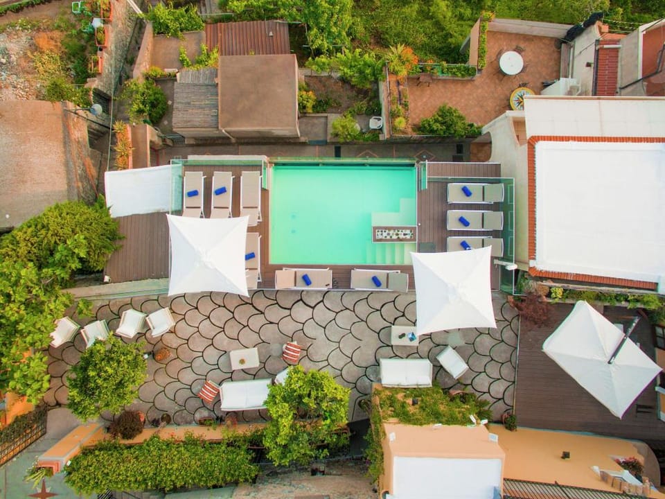 Villa in Nocelle with Amalfi Coast Views Villa in Campania