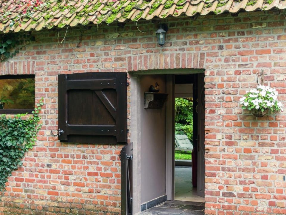 Charming Retreat, Veldegem Vacation rental in Flanders